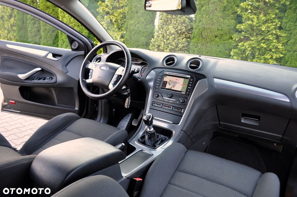 Ford Mondeo 2.0 TDCi Viva Titanium - 24