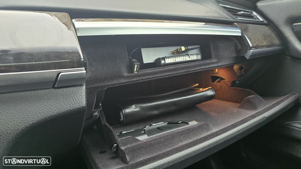 BMW 740 d Pack M - 37