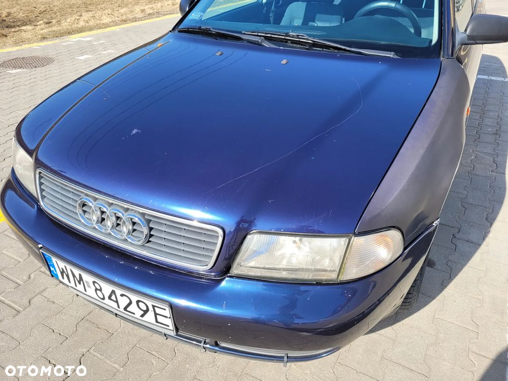 Audi A4 Limousine 1.8 - 15