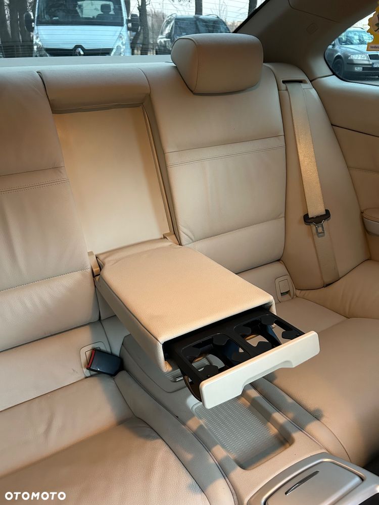 BMW Seria 3 325i xDrive - 11