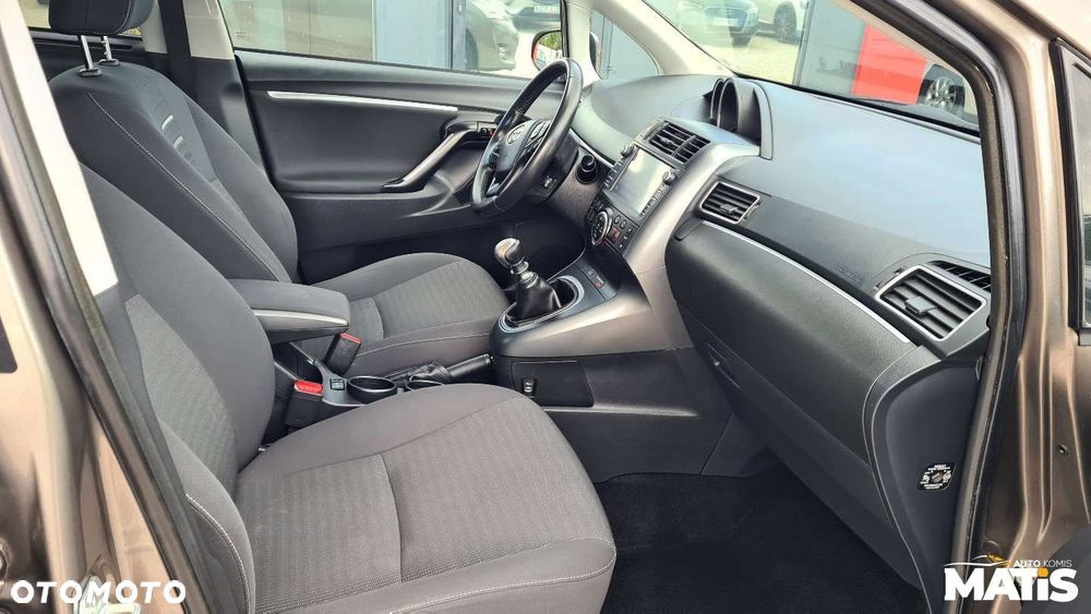 Toyota Verso - 8