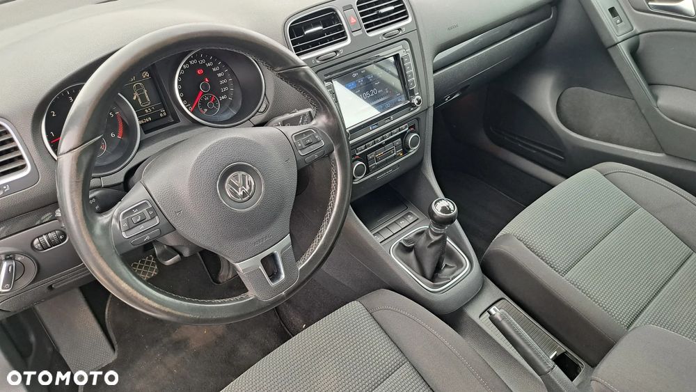 Volkswagen Golf 2.0 TDI DPF BlueMotion Technology Comfortline - 17