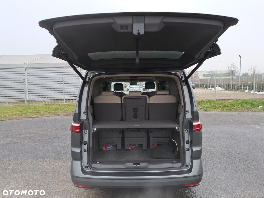 Volkswagen Multivan - 23