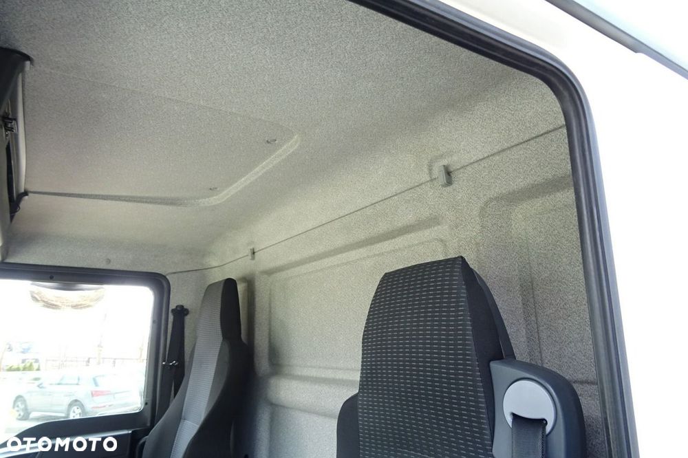 MAN TGL 12.220 Euro 6 kontener 18p 334 tys.km Sprowadzony - 12