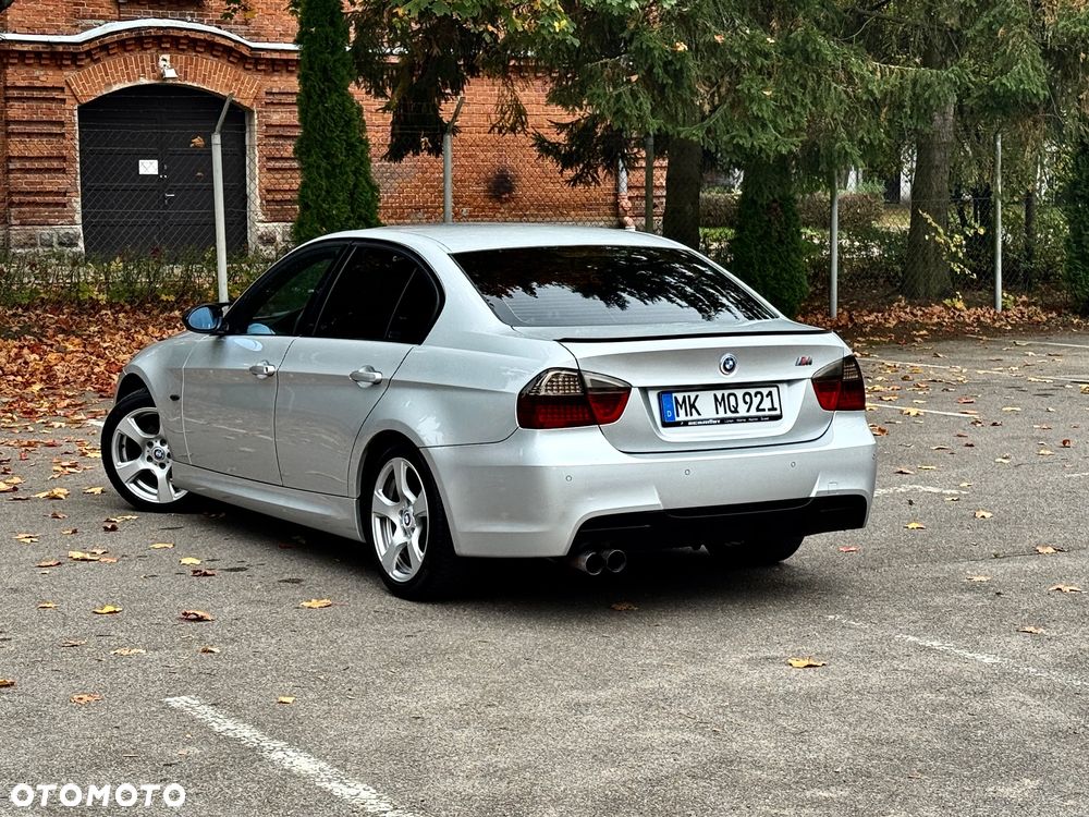 BMW Seria 3 320i - 13
