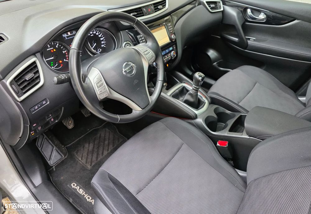 Nissan Qashqai 1.5 dCi N-Connecta 18 - 30