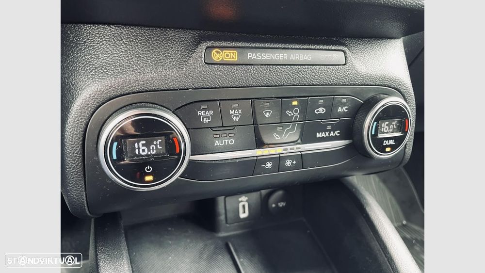 Ford Focus SW 1.5 TDCi EcoBlue ST-Line - 18