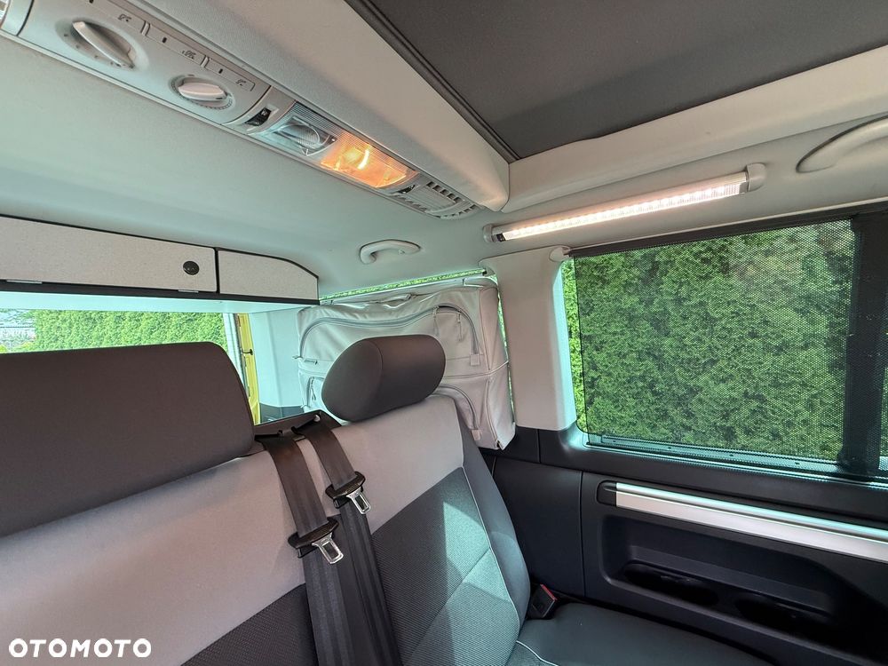 Volkswagen Multivan - 30