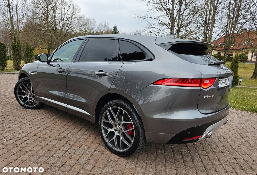Jaguar F-Pace S AWD - 3