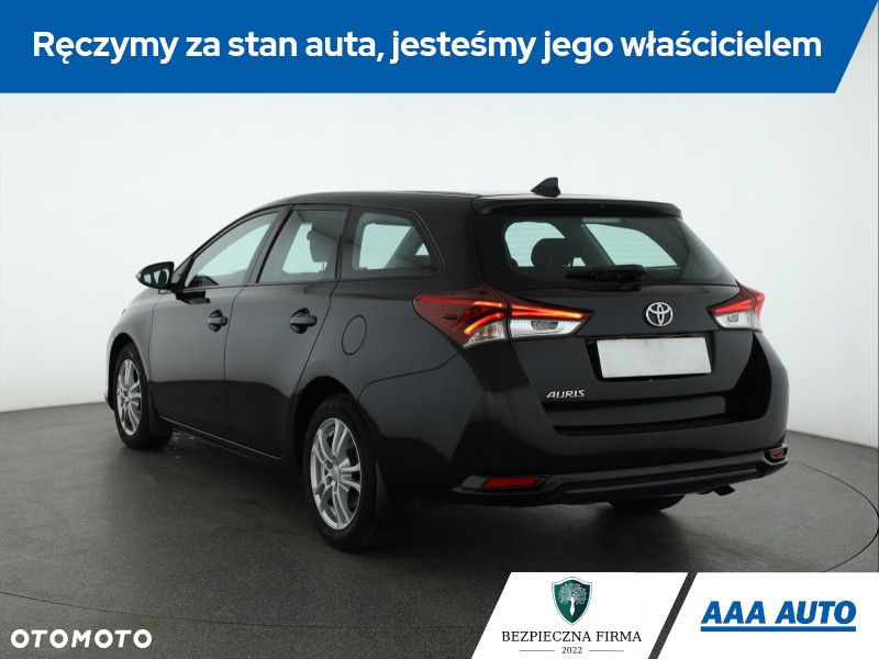 Toyota Auris - 5