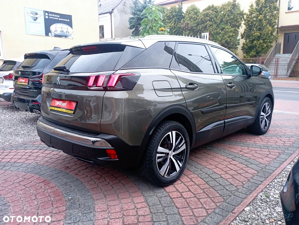 Peugeot 3008 1.2 PureTech Active S&S EAT6 - 4