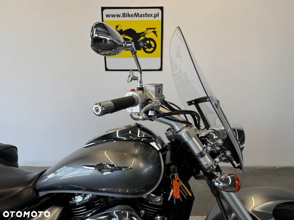 Suzuki Intruder - 10