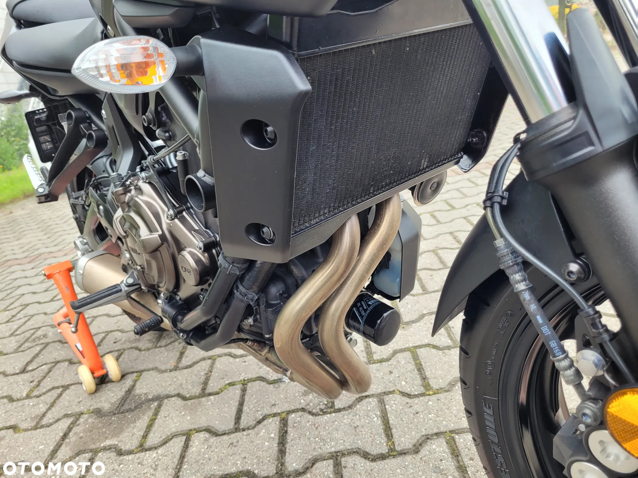 Yamaha MT - 16