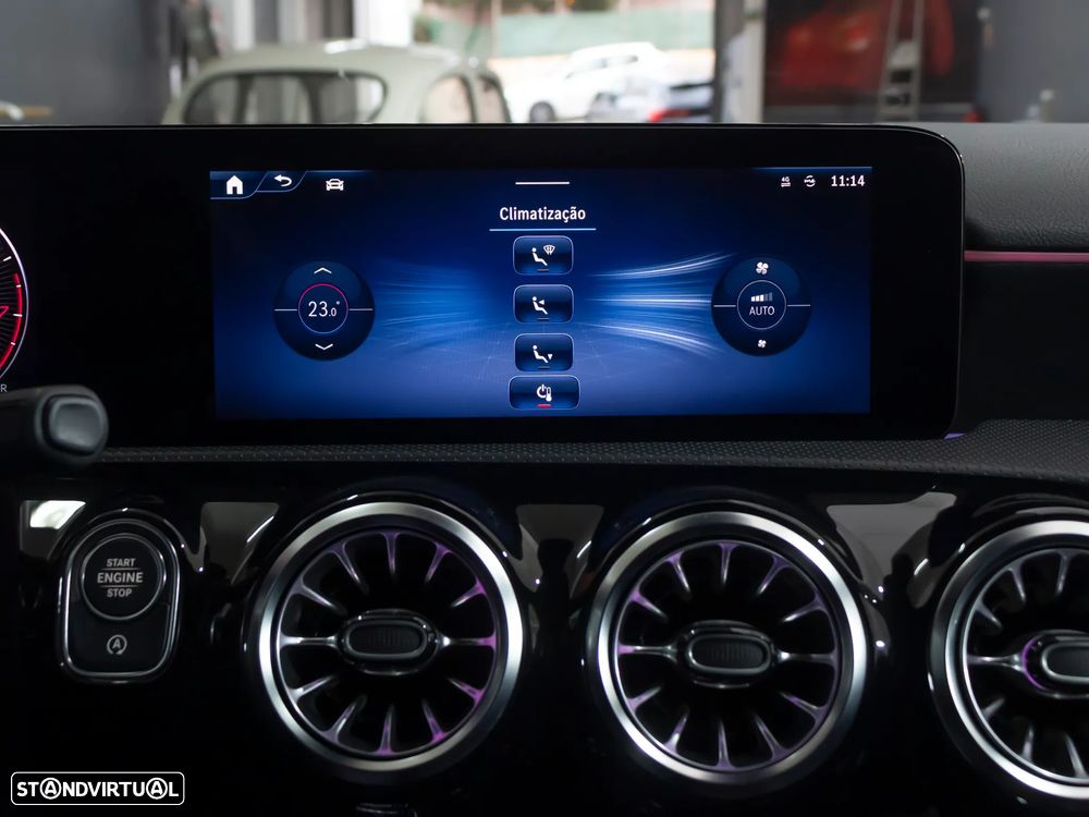 Mercedes-Benz A 200 AMG Line Aut. - 32