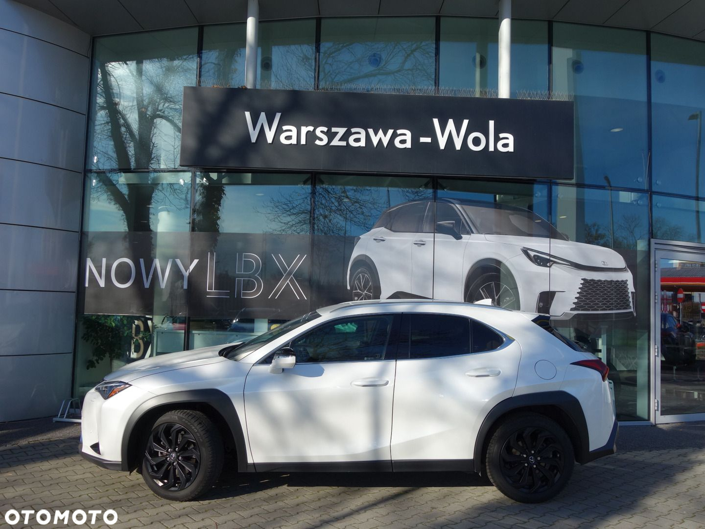 Lexus UX - 5