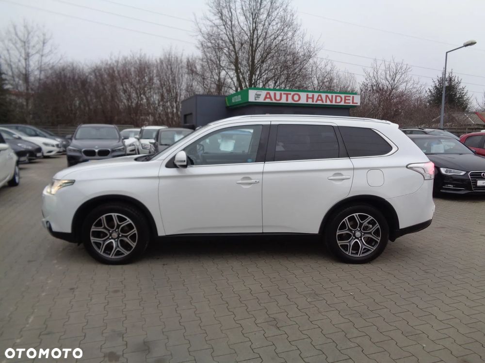 Mitsubishi Outlander 2.0 Intense Comfort 4WD CVT - 1