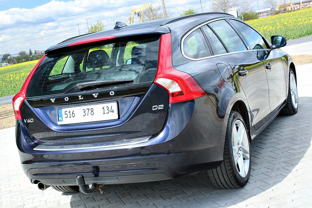 Volvo V60 D2 Geartronic Momentum - 8