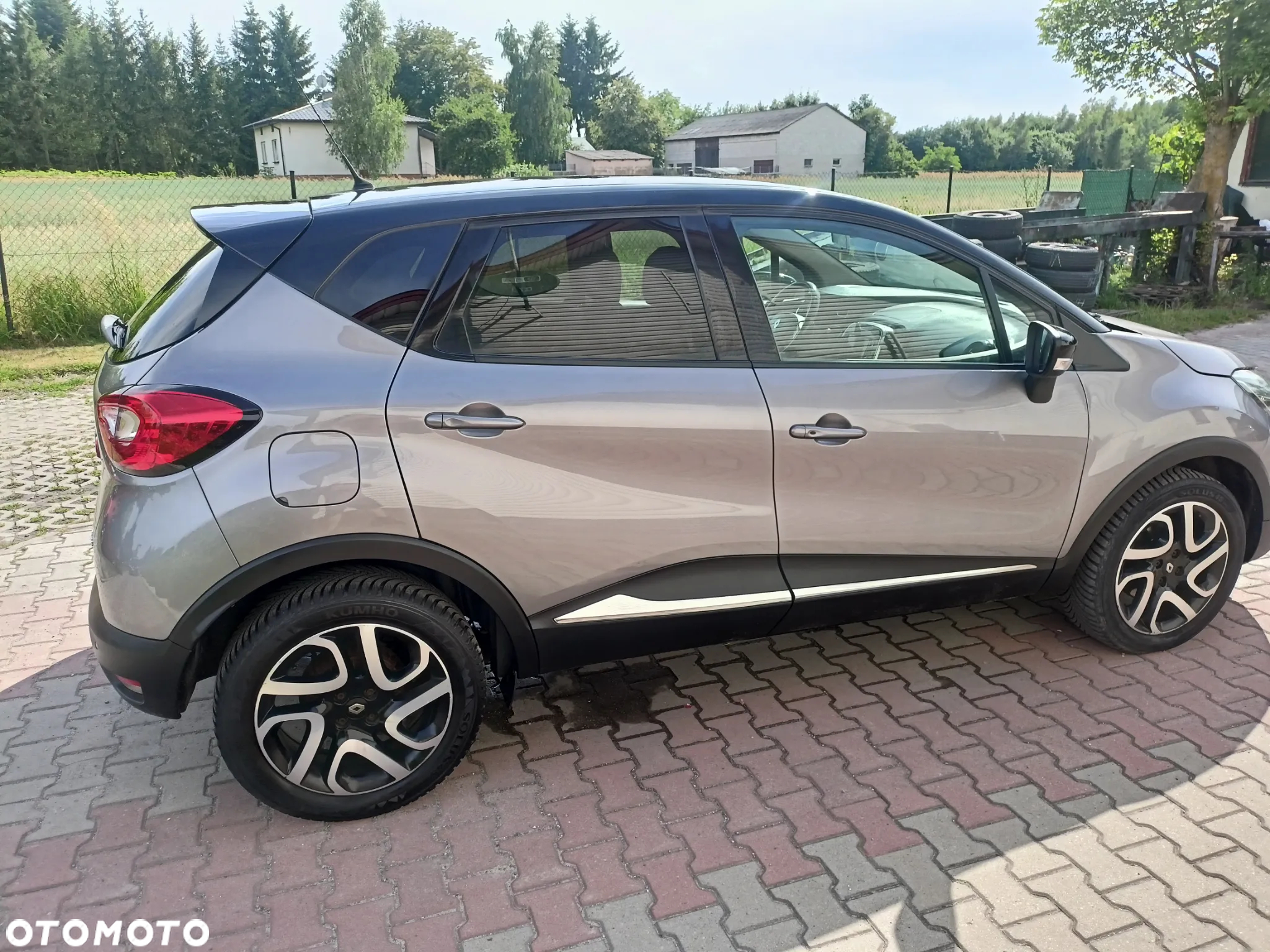 Renault Captur - 4
