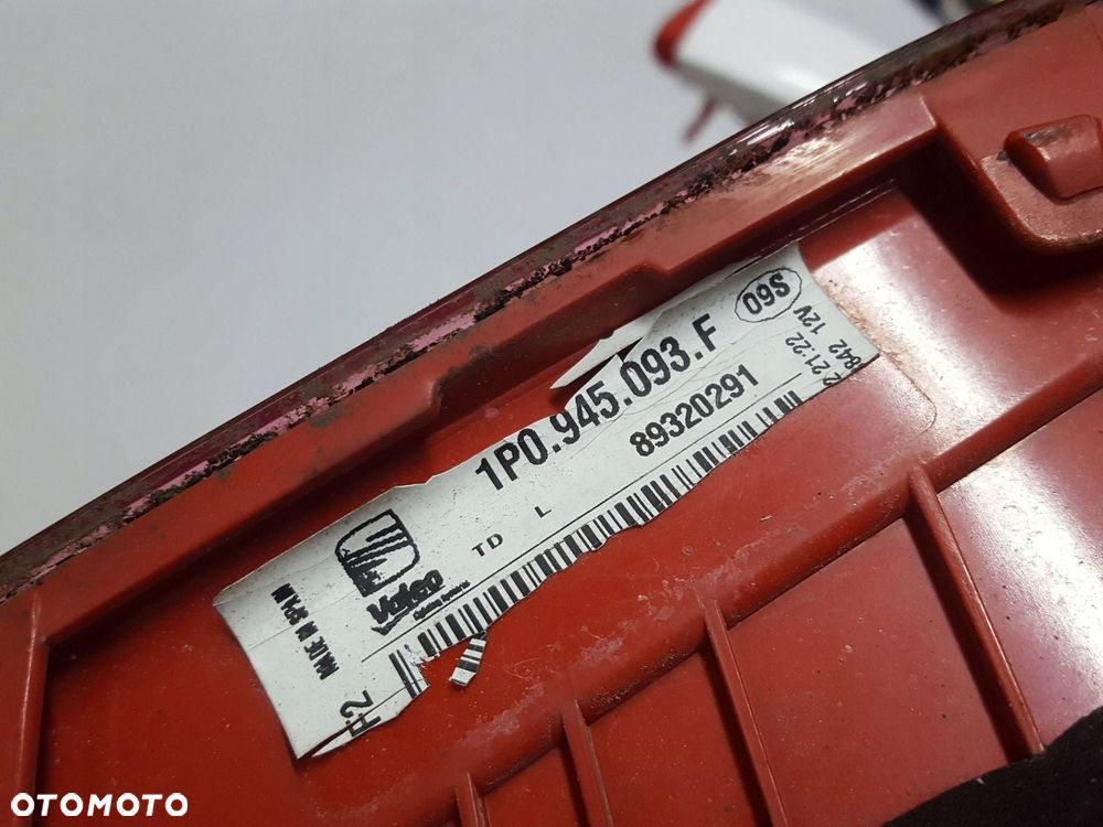 SEAT LEON 2 II 1P LIFT 09-12r LAMPA KLAPY LEWA TYŁ EUROPA 1P0945093F - 5
