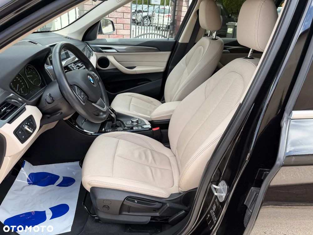 BMW X1 sDrive18i GPF xLine - 10
