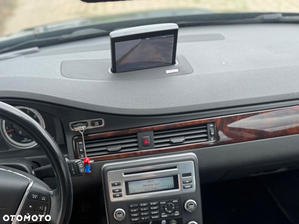 Volvo XC 70 - 10