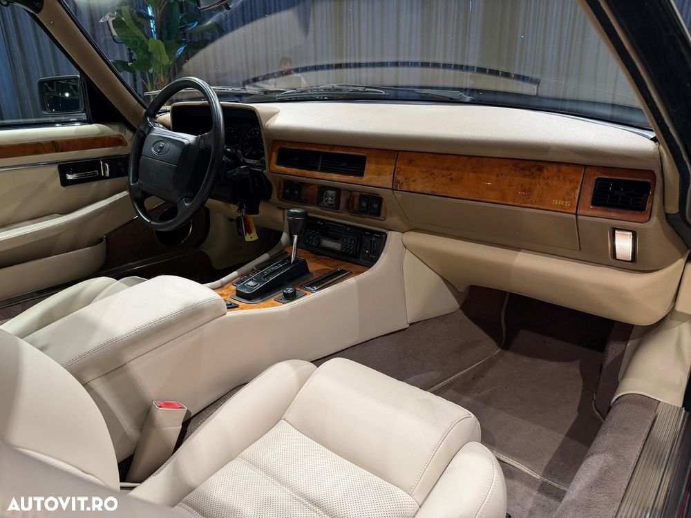 Jaguar XJS - 25