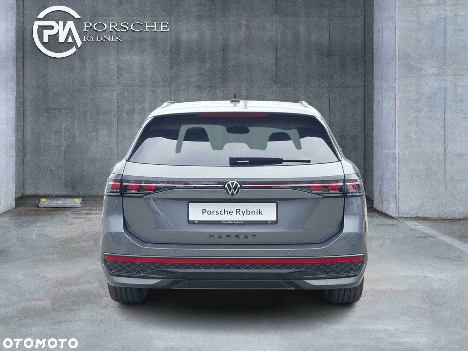 Volkswagen Passat - 4