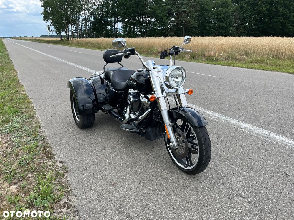 Harley-Davidson Trike Freewheeler - 3
