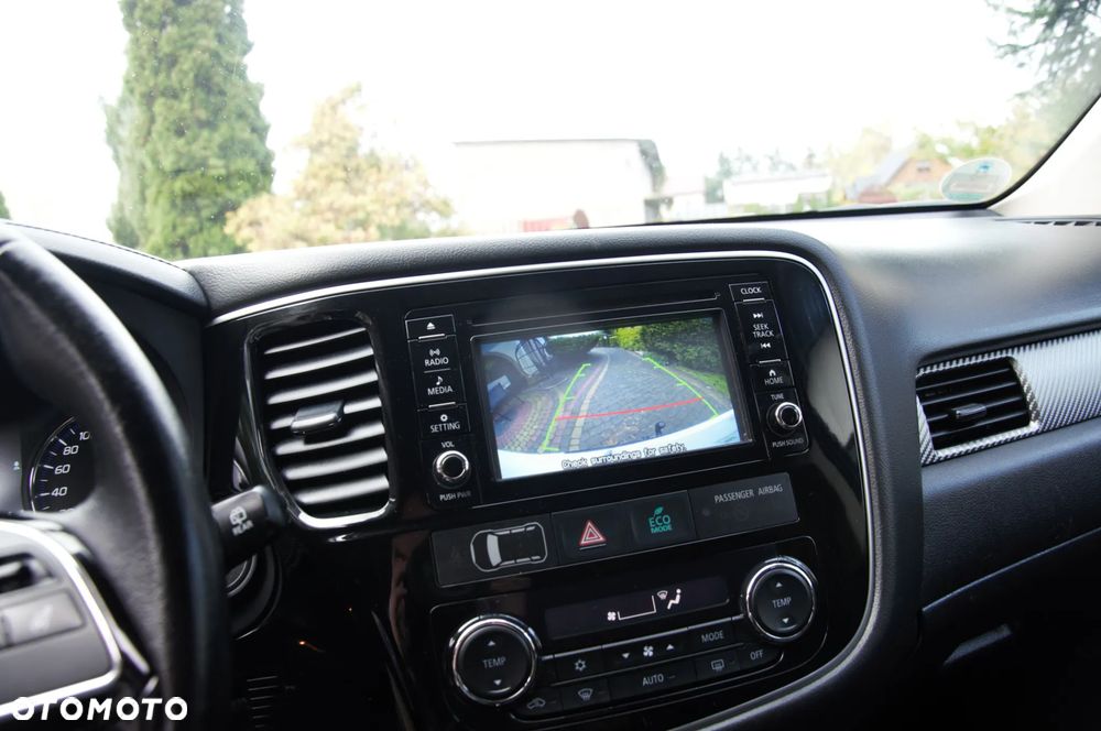 Mitsubishi Outlander 2.0 2WD Diamant - 35