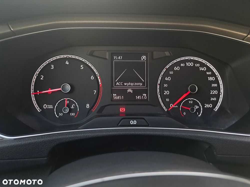 Volkswagen T-Roc - 33