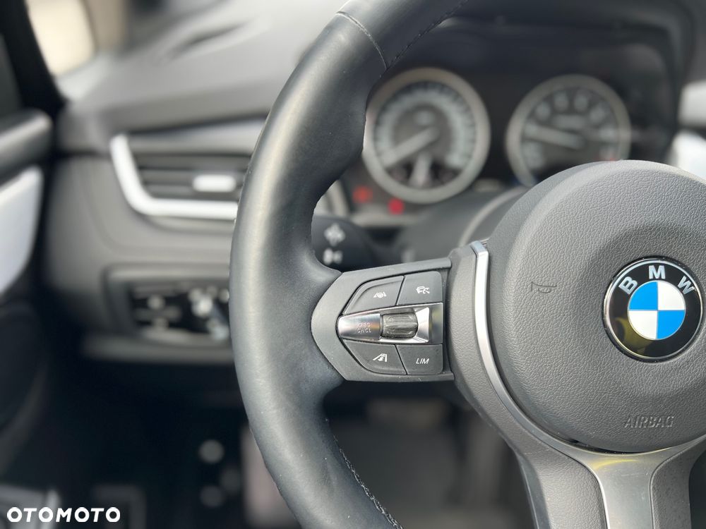 BMW Seria 2 220i Gran Tourer Sport-Aut Sport Line - 32