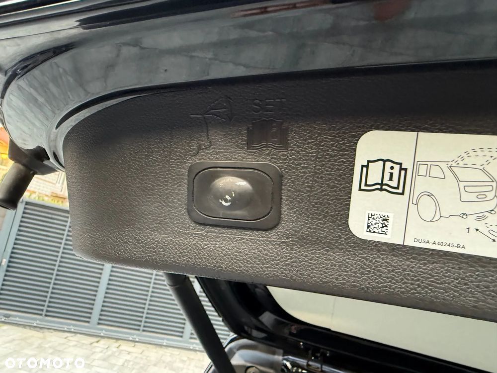 Ford Kuga 1.5 EcoBoost 2x4 Titanium - 21
