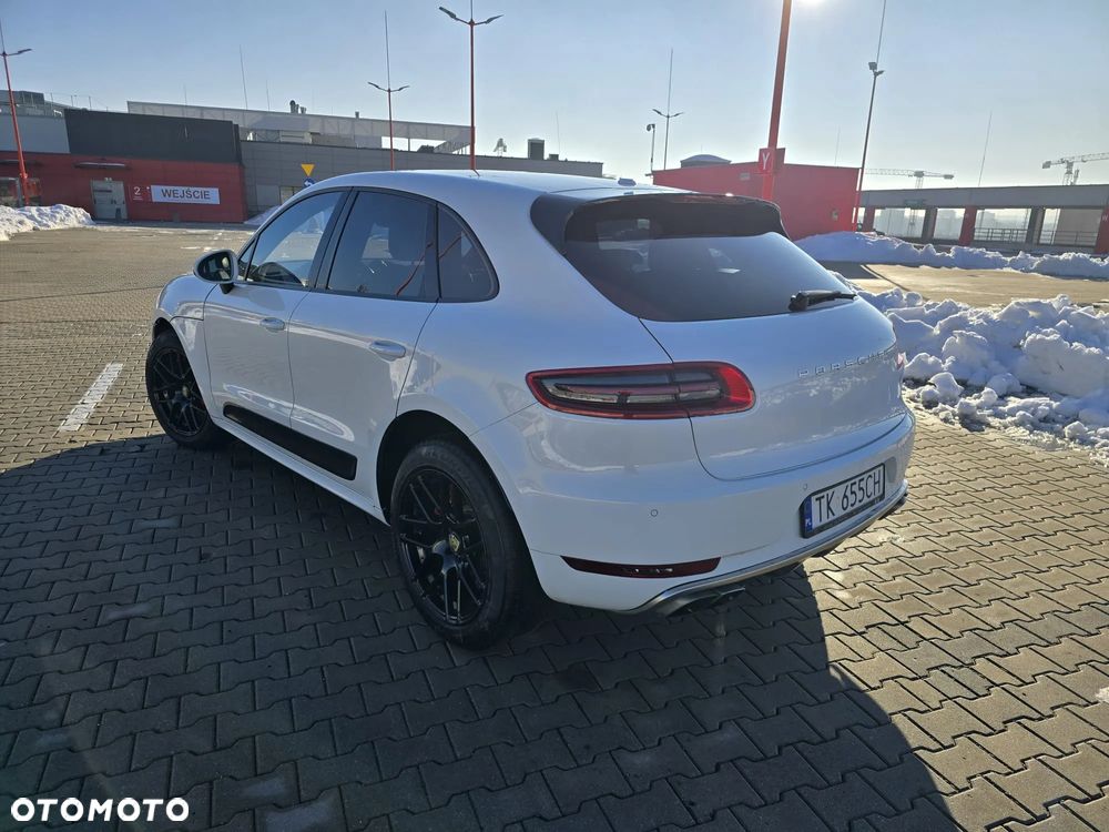 Porsche Macan Turbo - 10