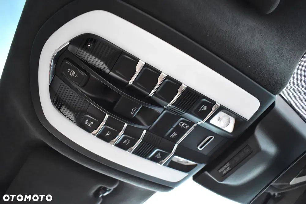 Porsche Macan Standard - 22