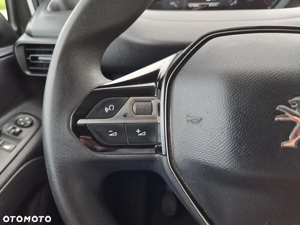 Peugeot Partner KLIMA NAWIGACJA TEMPOMAT FV23% - 33