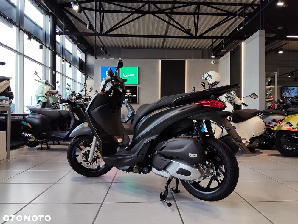 Piaggio Medley - 5