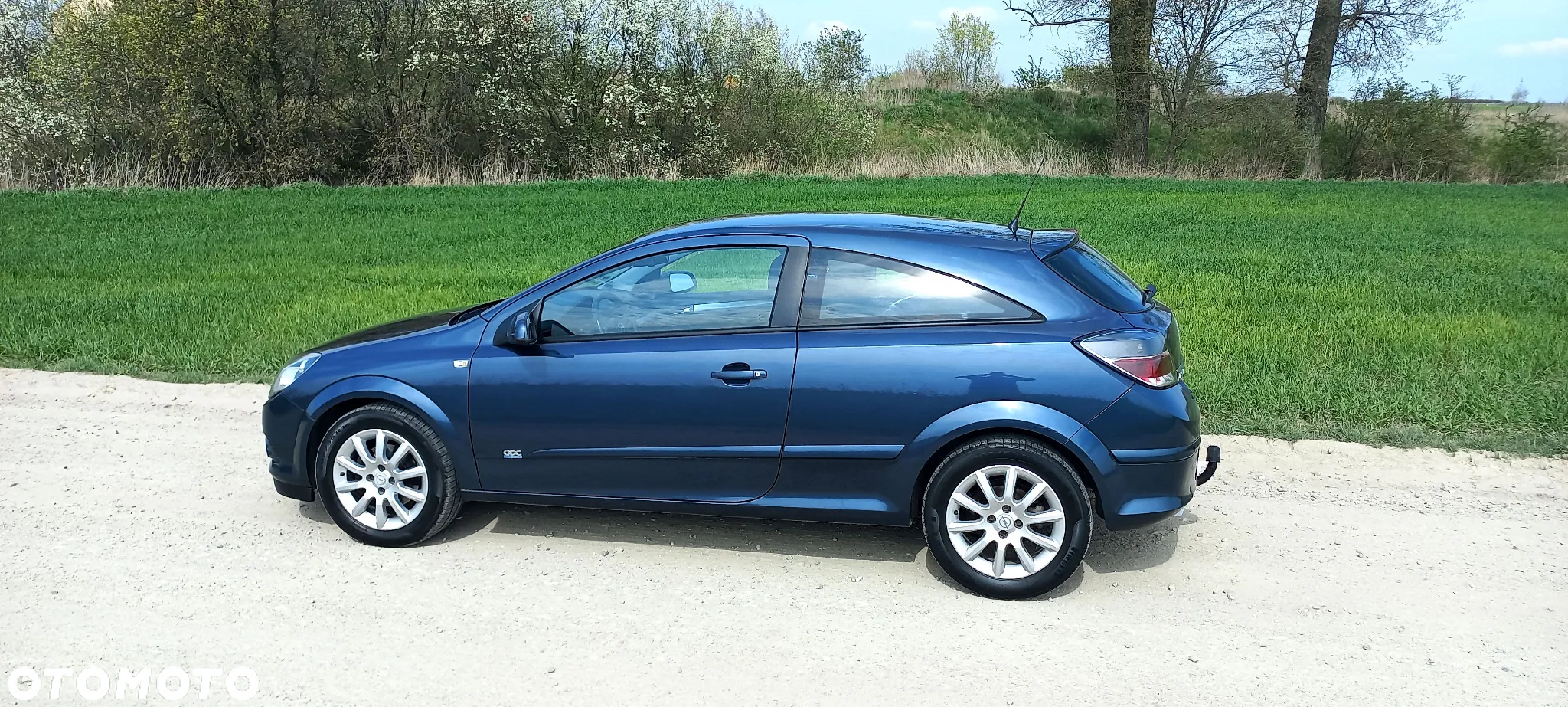 Opel Astra GTC 1.6 - 2