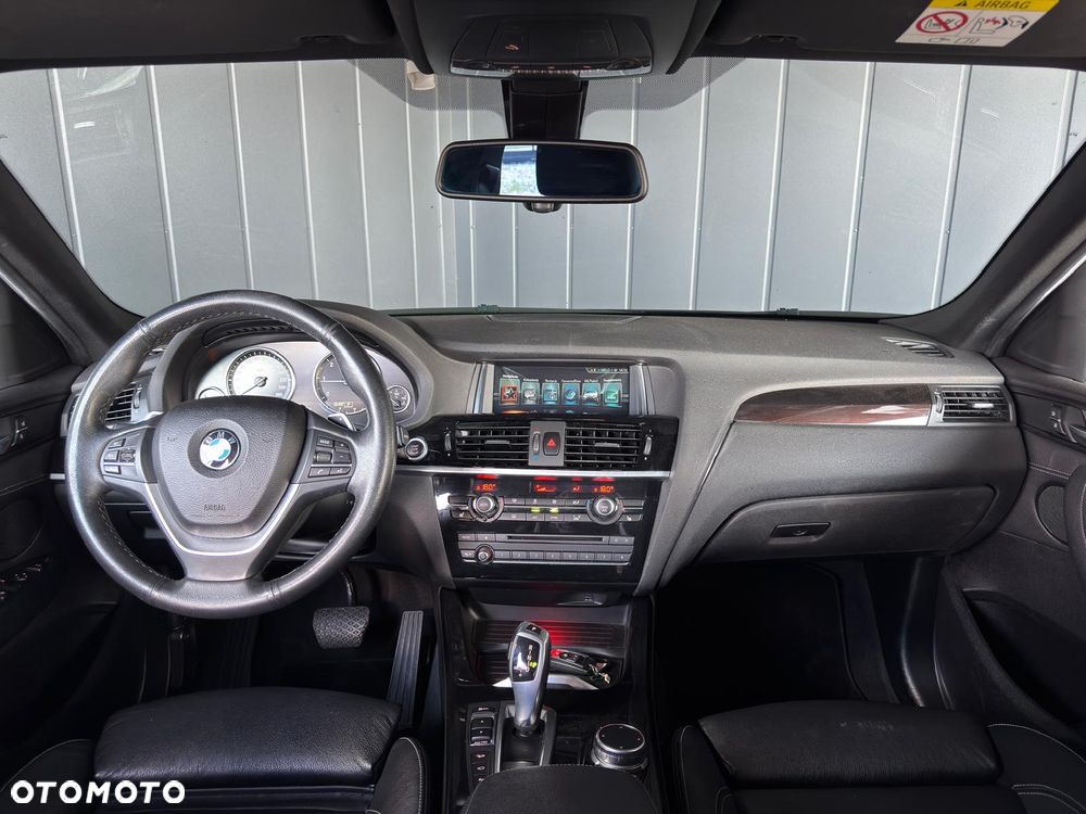 BMW X4 xDrive20d xLine - 25