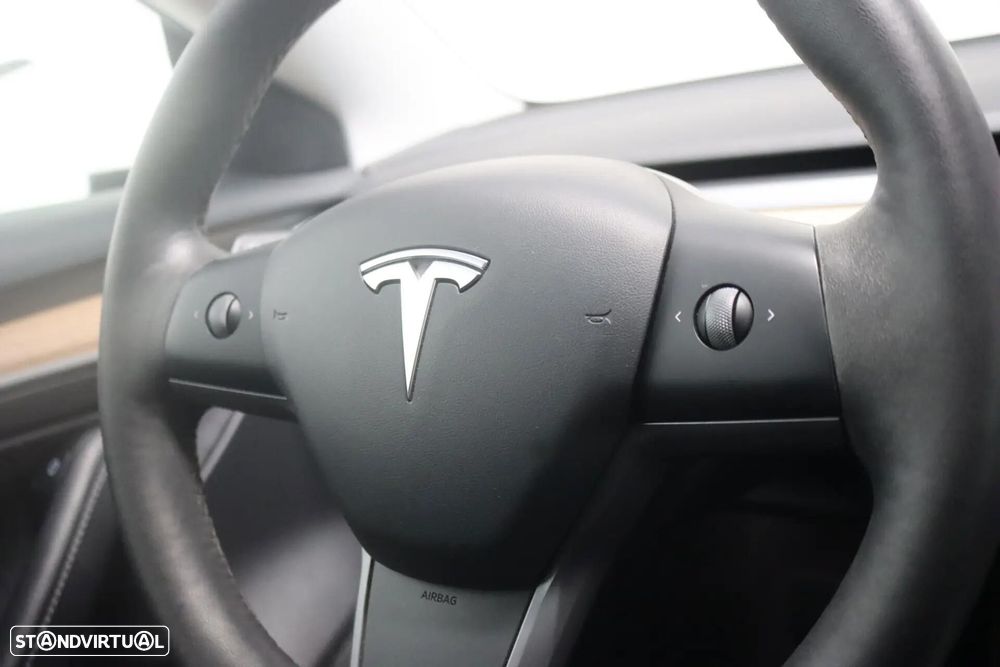 Tesla Model 3 Long-Range Dual Motor AWD - 22
