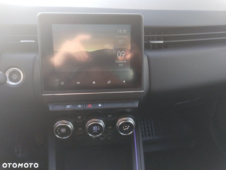 Renault Clio - 10