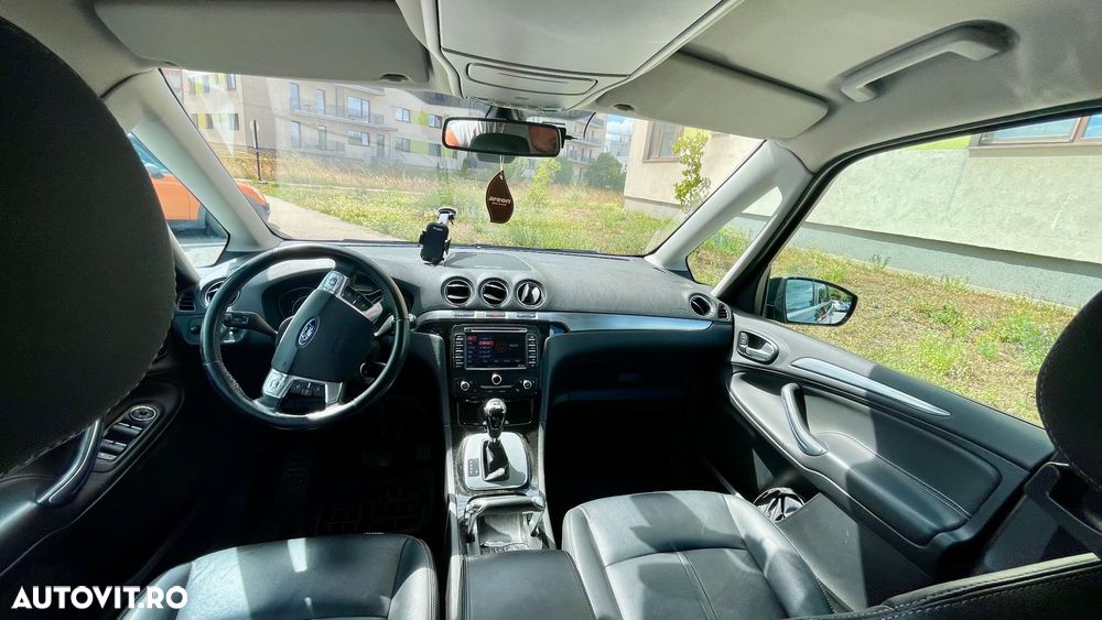 Ford Galaxy 2014 photo 5