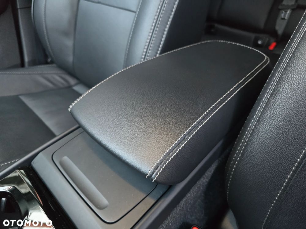 Volvo XC 40 B5 B AWD Ultimate Bright - 12