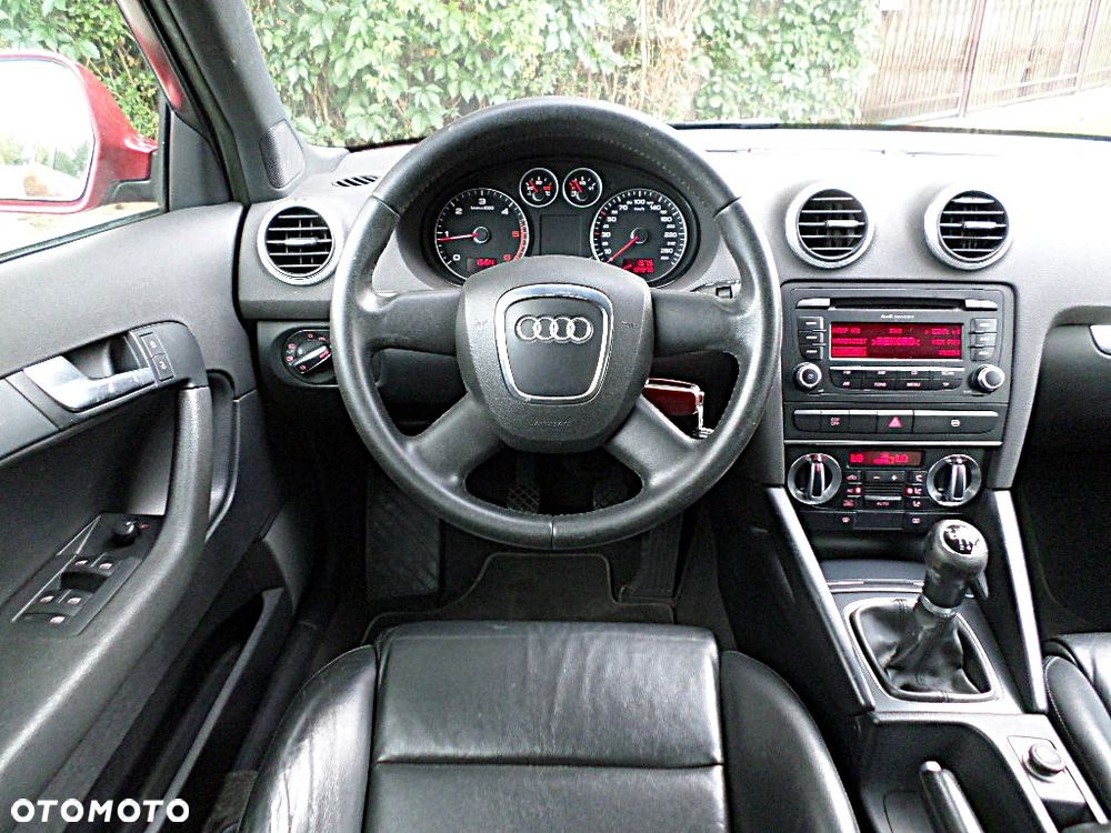 Audi A3 Sportback 2.0 TDI DPF S line Sportpaket - 16