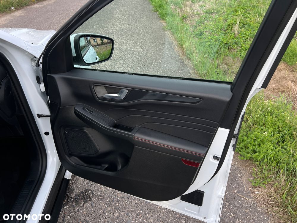 Ford Kuga 2.5 Duratec FHEV ST-LINE X - 21