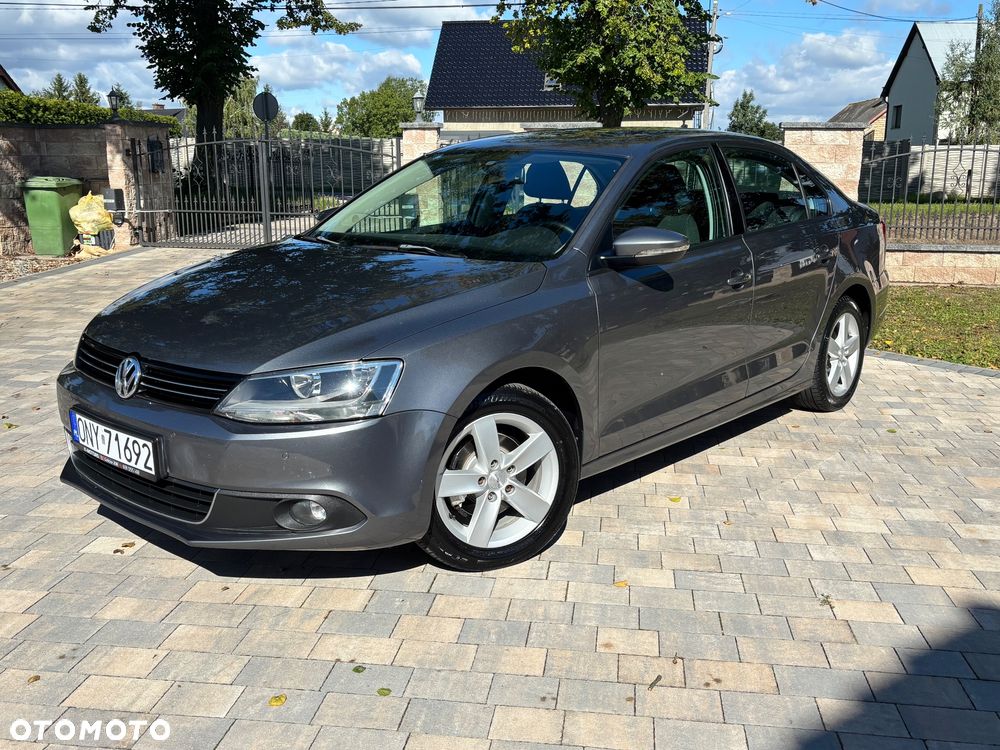 Volkswagen Jetta 1.6 TDI DPF Highline - 2