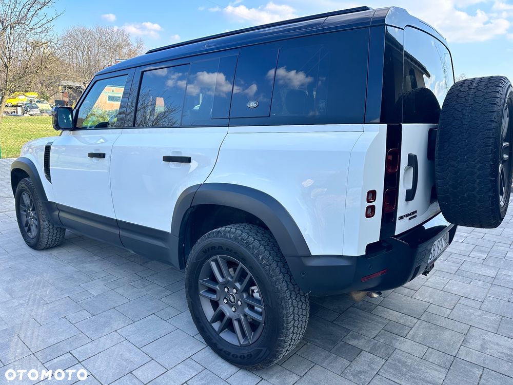 Land Rover Defender 110 D240 S - 11