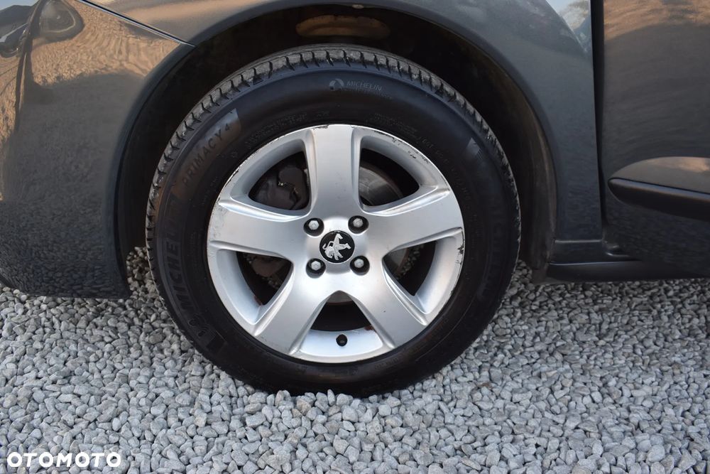 Peugeot 3008 HDi 115 Allure - 29