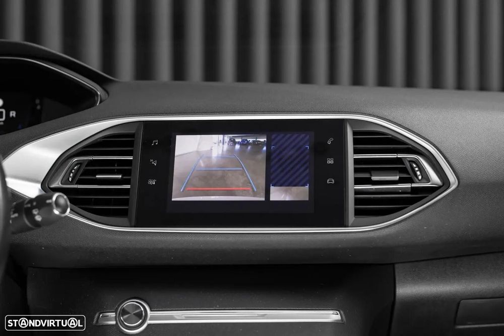 Peugeot 308 SW 1.5 BlueHDi Allure Pack EAT8 - 18