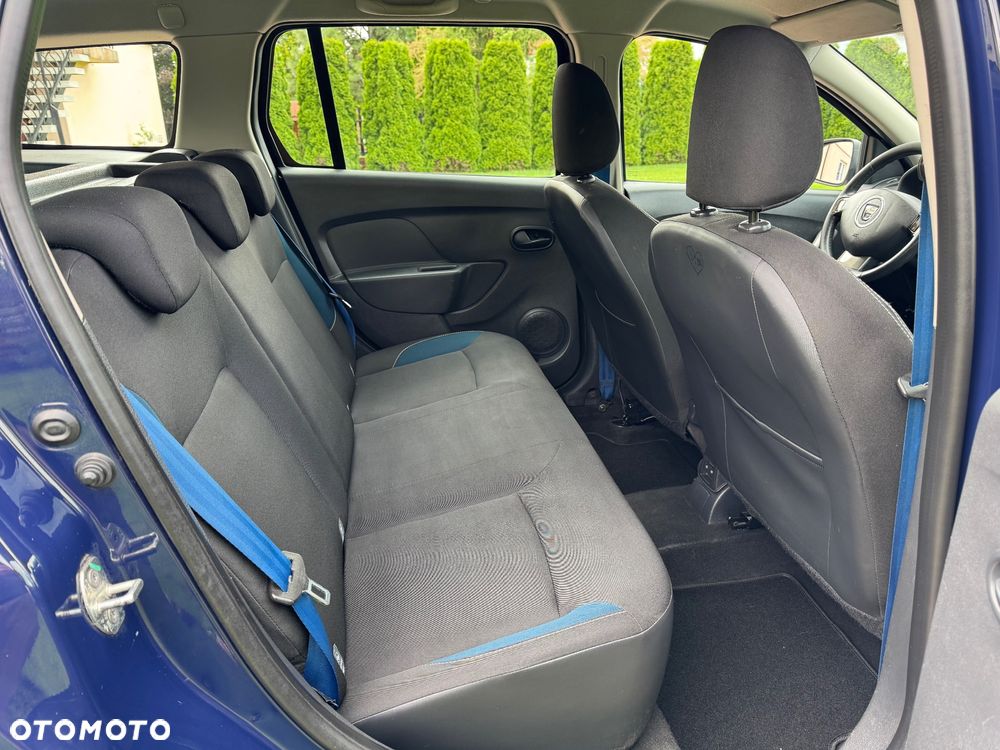 Dacia Logan TCe 90 Celebration - 14