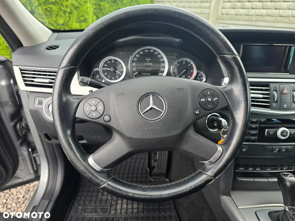 Mercedes-Benz Klasa E 220 CDI Automatik Elegance - 25